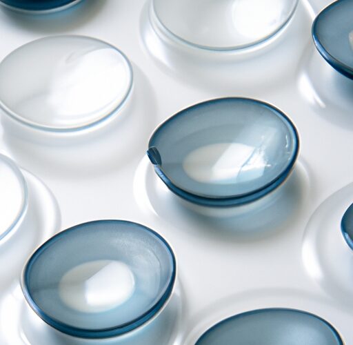 What Is a Weekly Disposable Contact Lens Prescription?