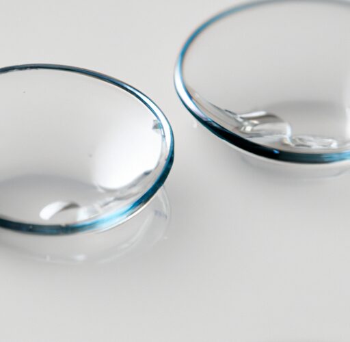 Why You Should Always Use a Contact Lens Applicator