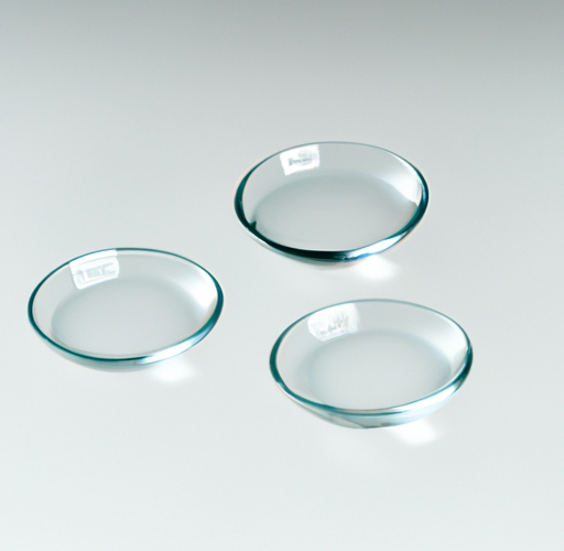 The Risks of Wearing Contact Lenses in Smoky Environments