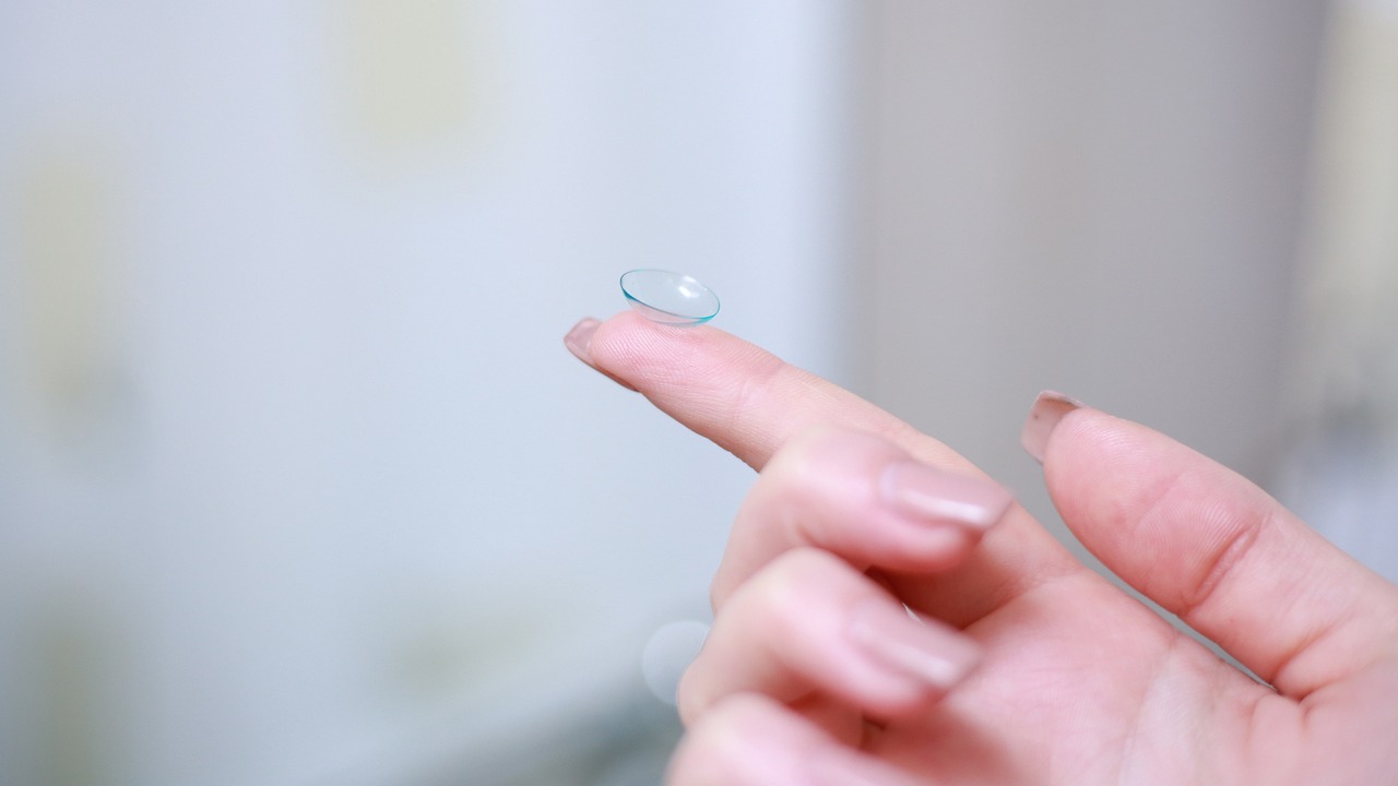 Accelerating Eye Healing: The Power of Contact Lenses